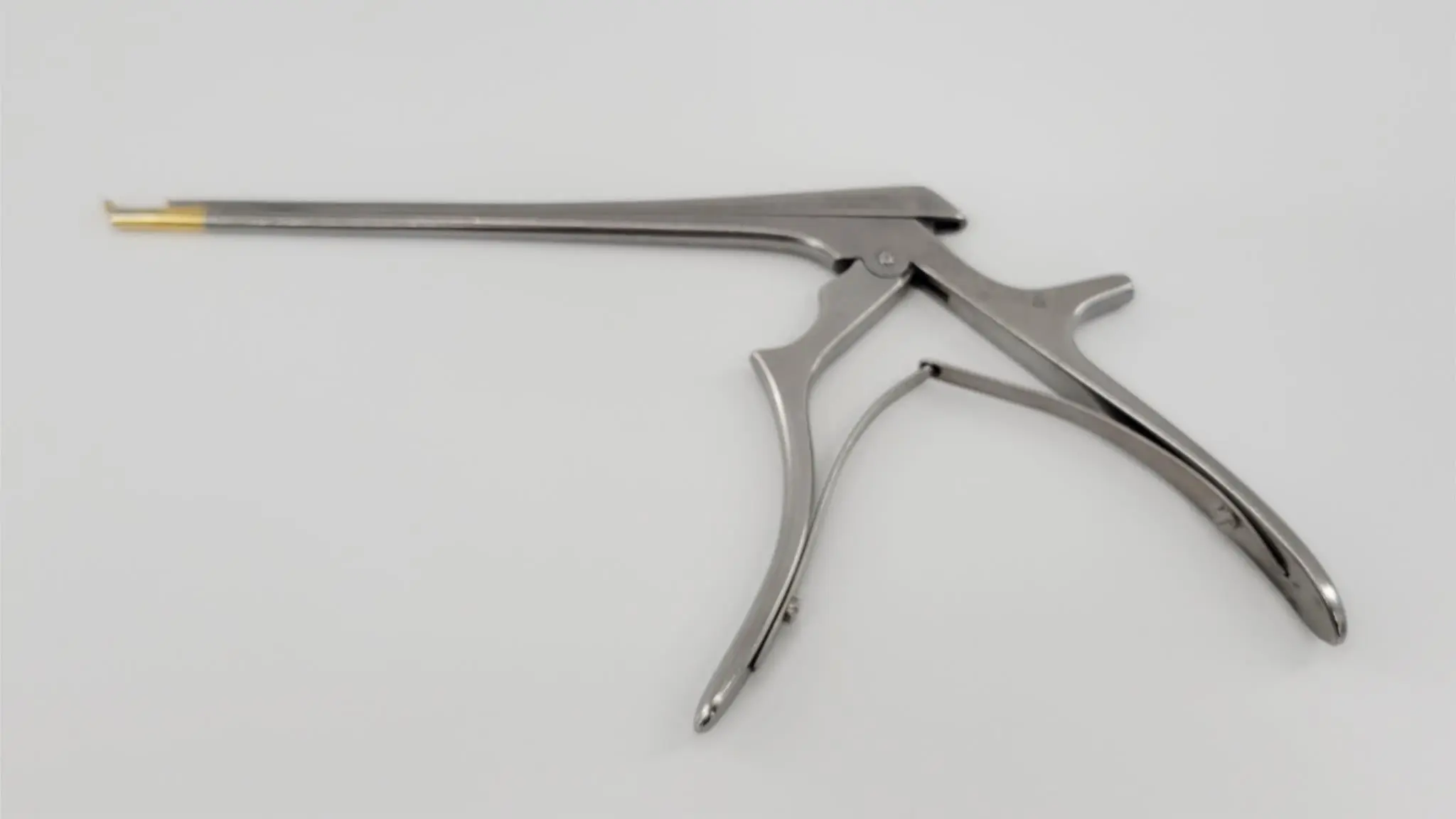 Aesculap FF769R Kerrison Non-Detachable Rongeur 130° Upward 10" - Image 4