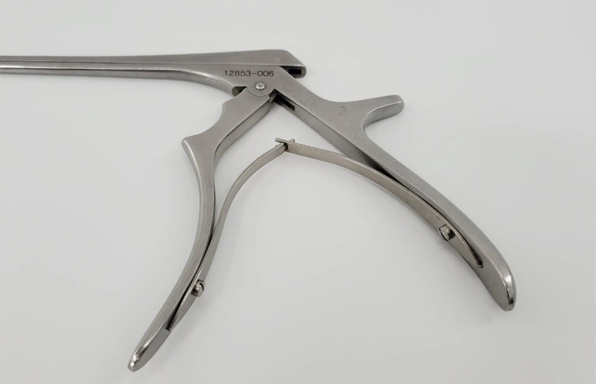 Aesculap FF773R Kerrison Non-Detachable Rongeur 130° Upward 10" - Image 3