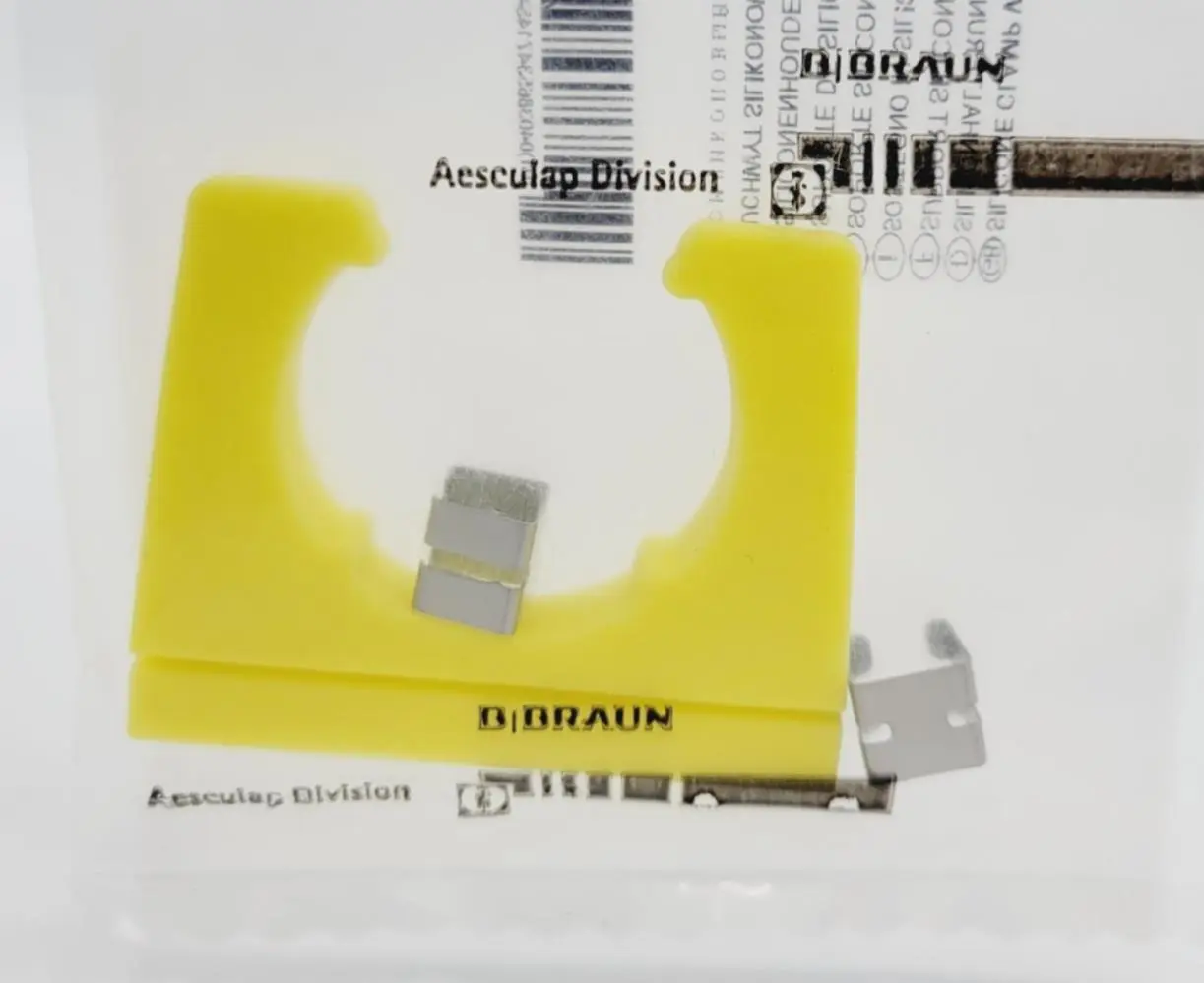 Aesculap JG332 Large Silicone Holder w/ Clamp 1-1/8" New - Image 3