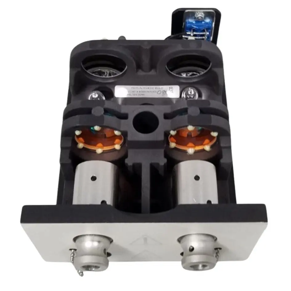 Alcon Accurus 202-1906-501 Rev B Light Source Illuminator