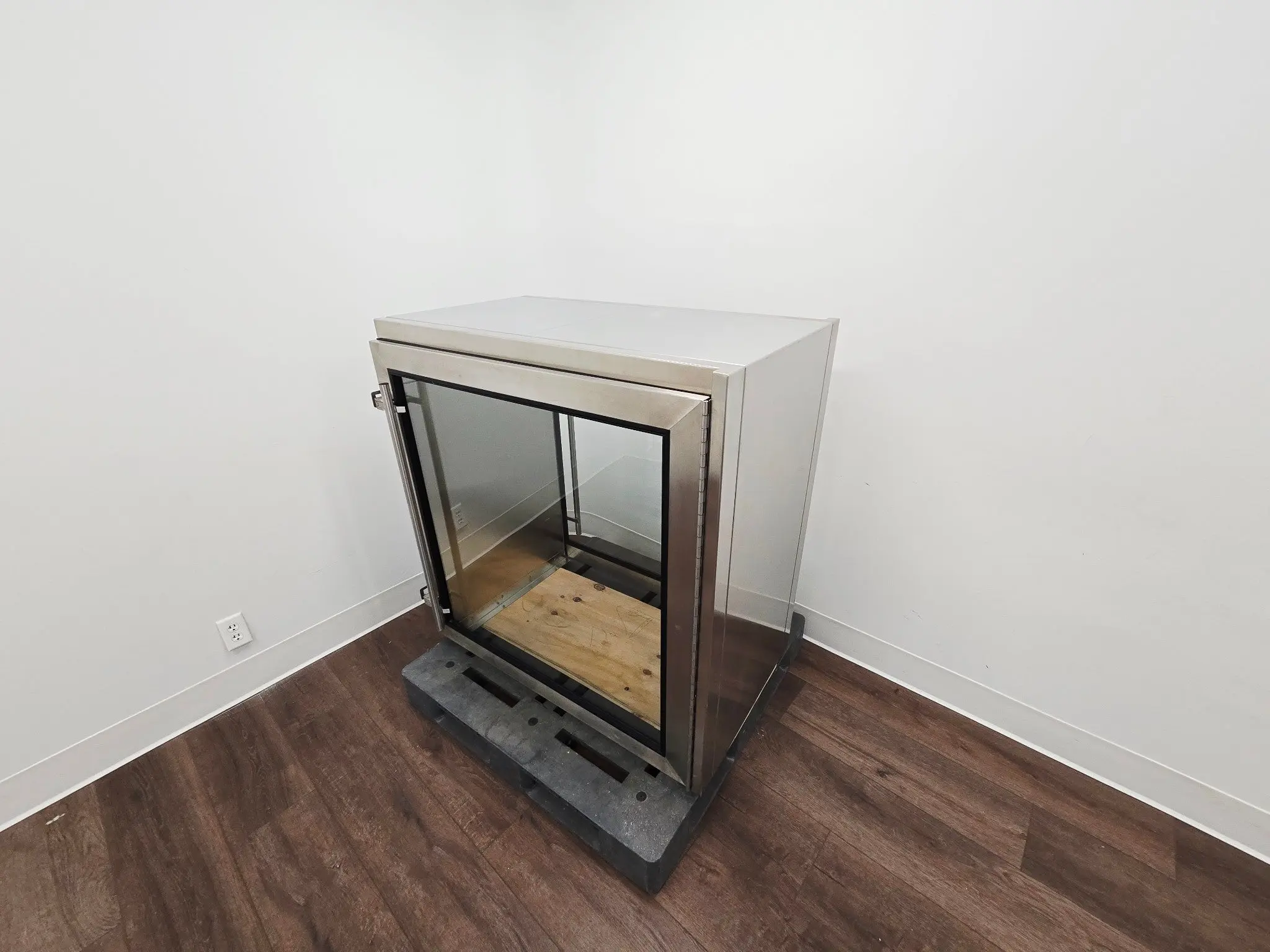 Atmos Stainless Steel Pass-Through Cabinet Interlocking Glass Doors 44x30x45 - Image 3
