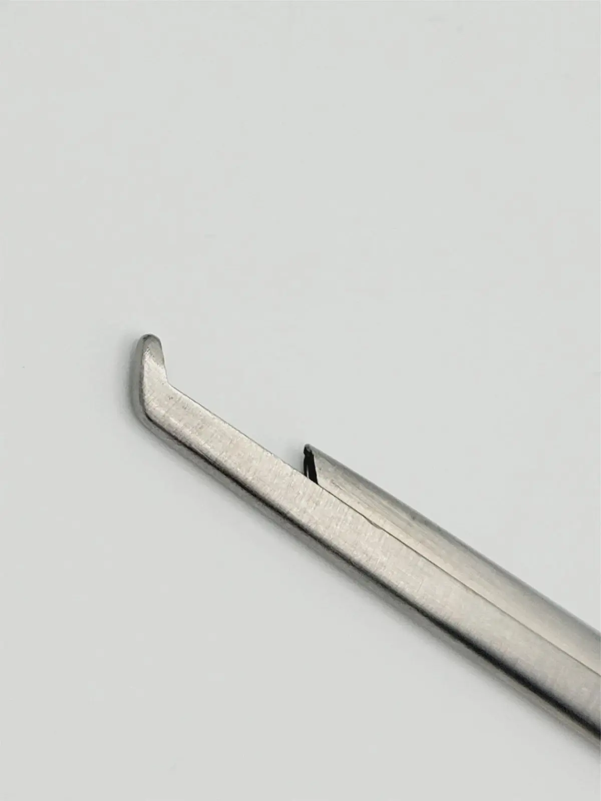 BOSS 70-0834 Ferris-Smith Rongeur 7" 2mm 40° Up Micro Ergo Surgical Instrument – Used - Image 4