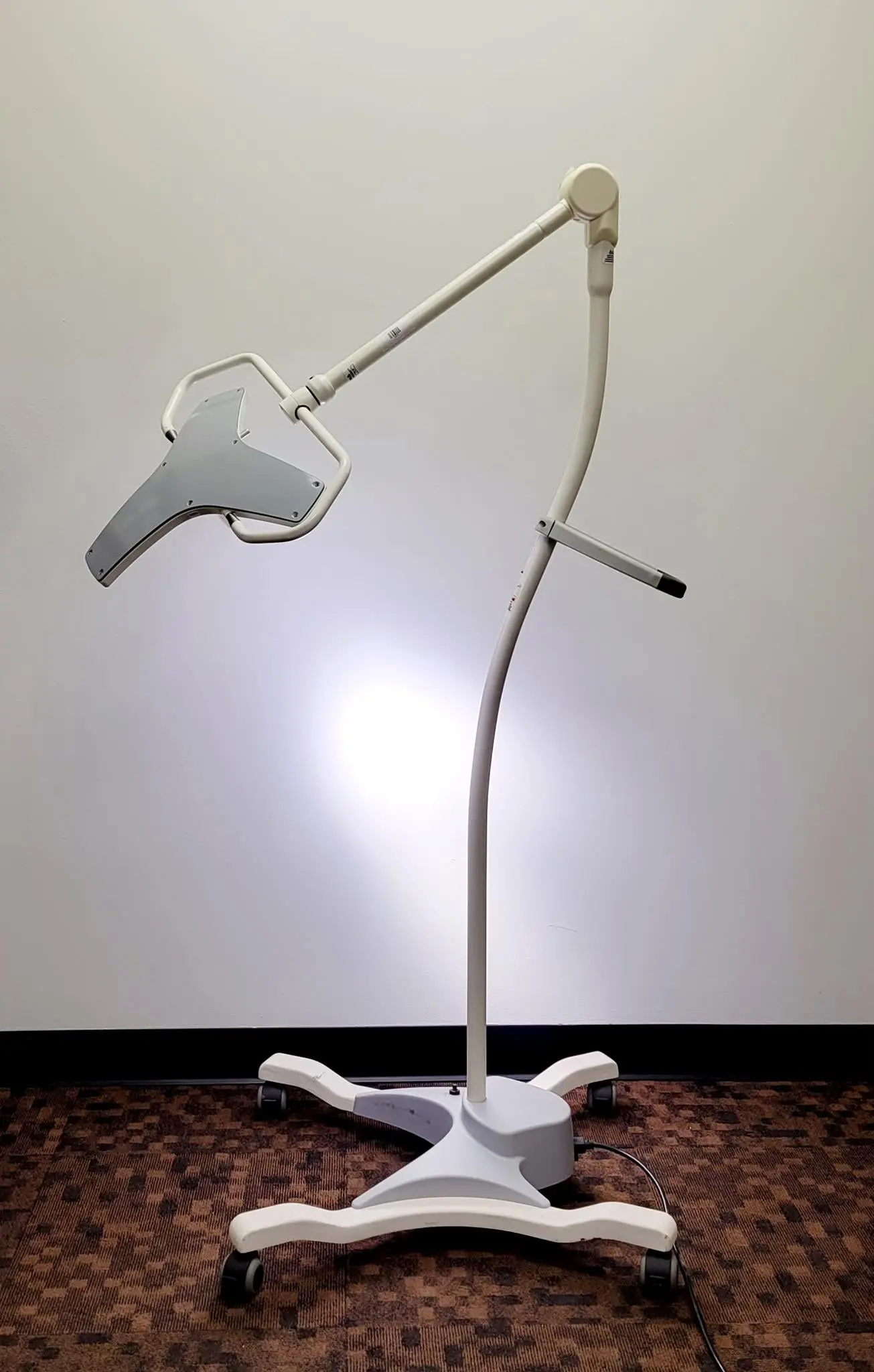 Burton OPLEDFL LED Examination Light w/ Foot Switch - Image 4