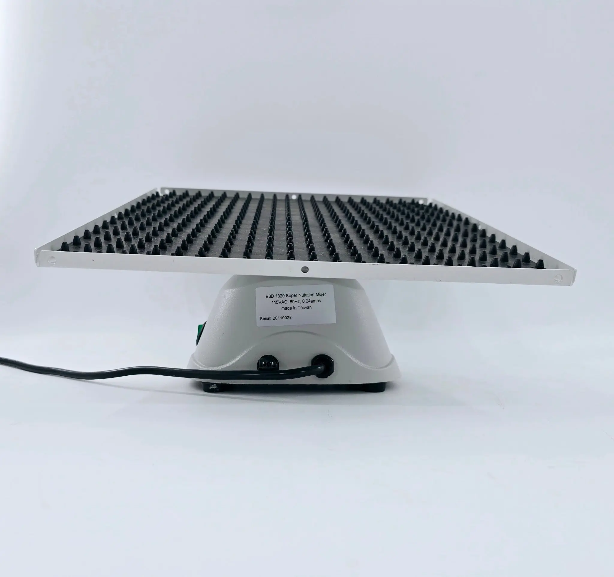 Cardinal Health B3D 1320 Nutating Rocker Super Nutation Mixer - Image 4