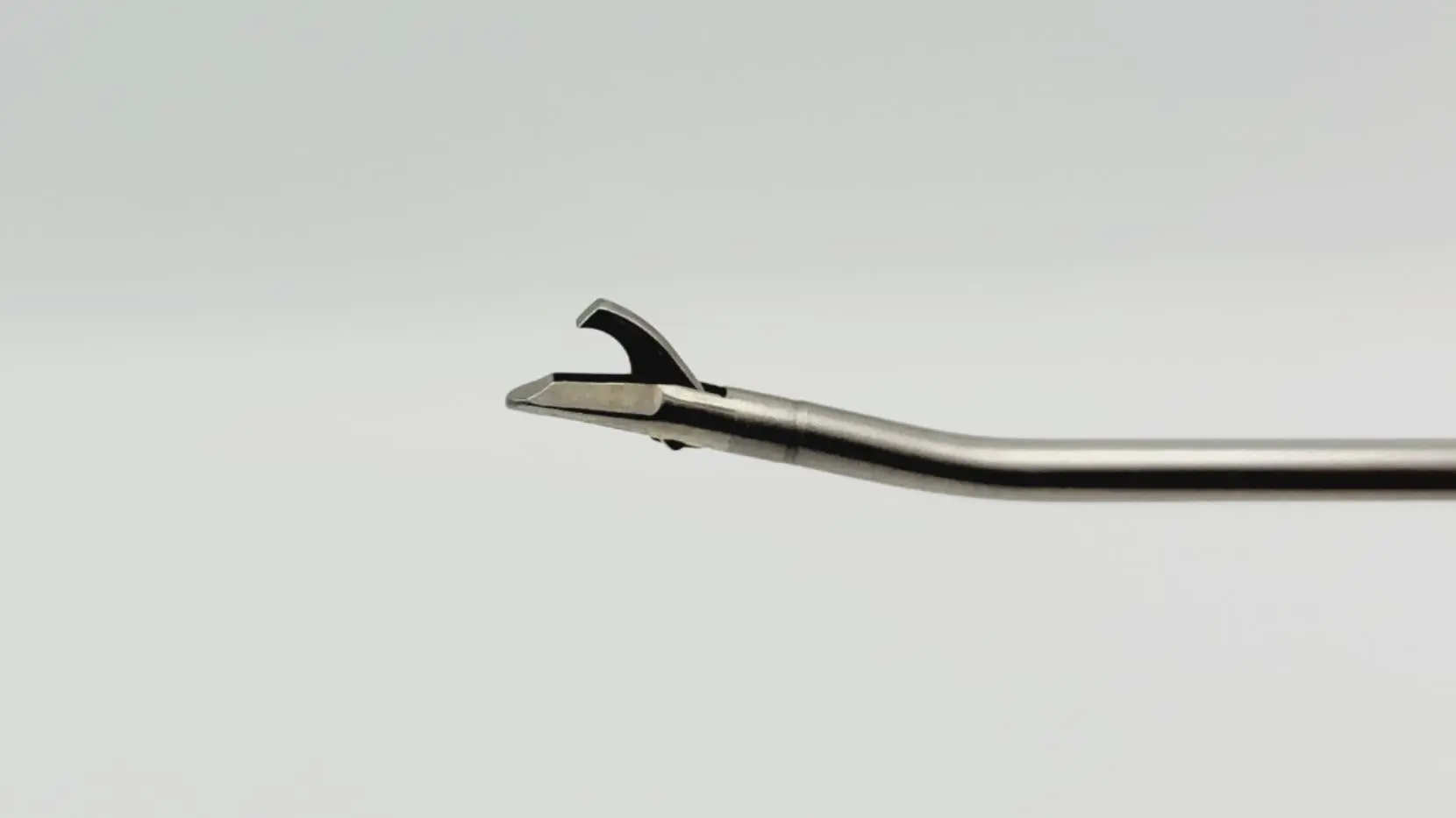 ConMed 2.1634 Linvatec Shutt Square Trimmer Forceps 2.75mm Scoop Tip 15° - Image 3