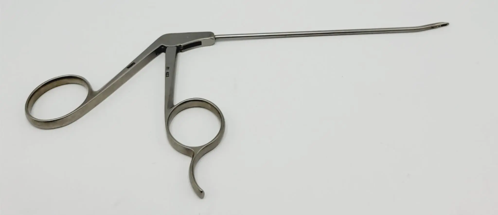 ConMed 2.1634 Linvatec Shutt Square Trimmer Forceps 2.75mm Scoop Tip 15° - Image 4