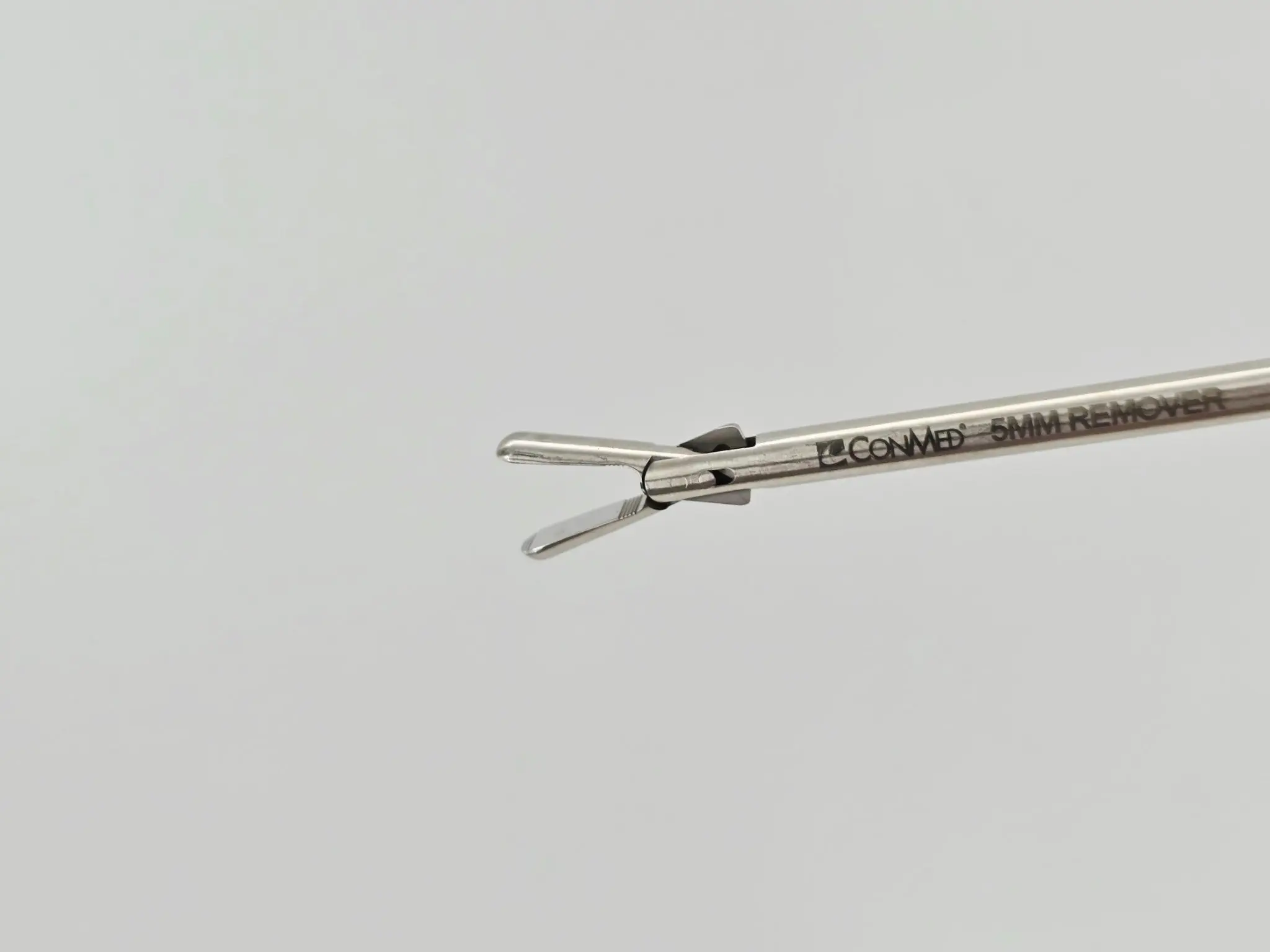 ConMed 543800 5mm Clip Remover Laparoscopic Grasping Forceps 18" - Image 4