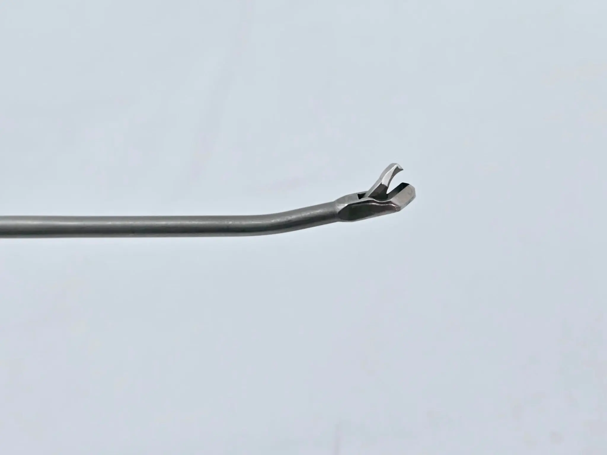 ConMed Shutt Linvatec 32.16314 45° Blunt Left Tip Forceps 2.75mm Arthroscopy 9" - Image 4