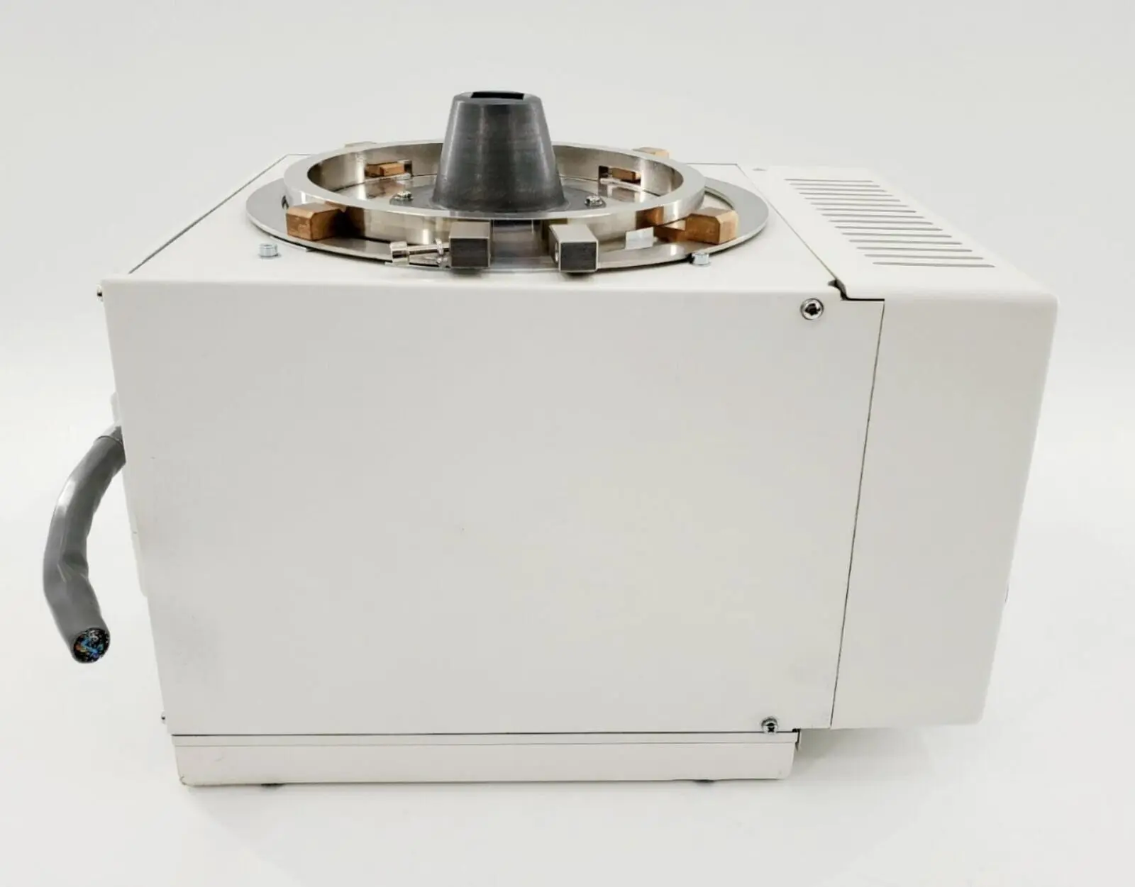 GE 2379827 Proteus XR/A Rad Room Eclipse Proteus Collimator DOM: 2021 - Image 3