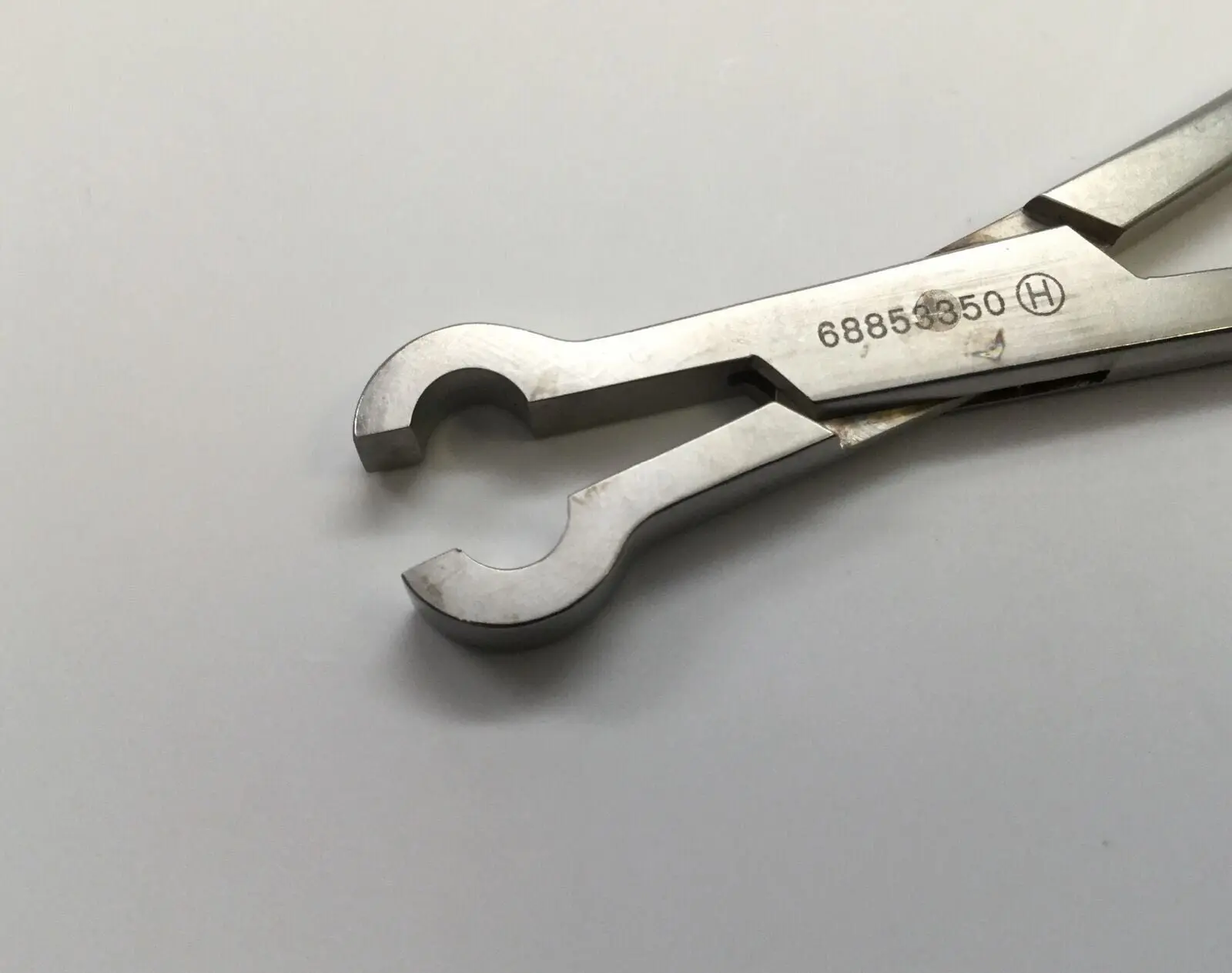 Howmedica 6885-3-350 Orthopedic 5mm Forceps - Image 2