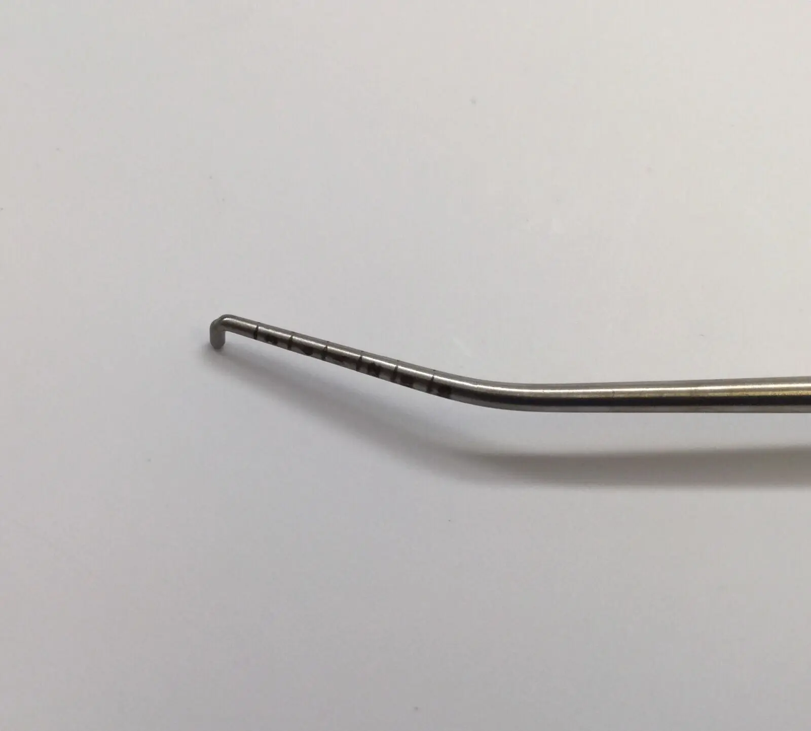 Innovasive 7044 Surgical Meniscal Repair System Green Right Instrument – Used - Image 4