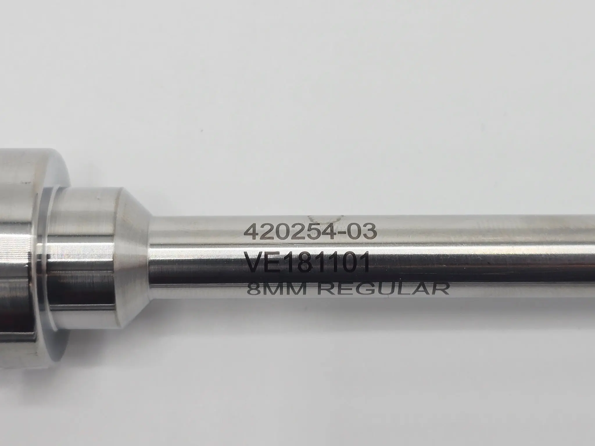 Intuitive Surgical 420254-03 Robotic Si Cannula Regular 8mm with Port - Image 3