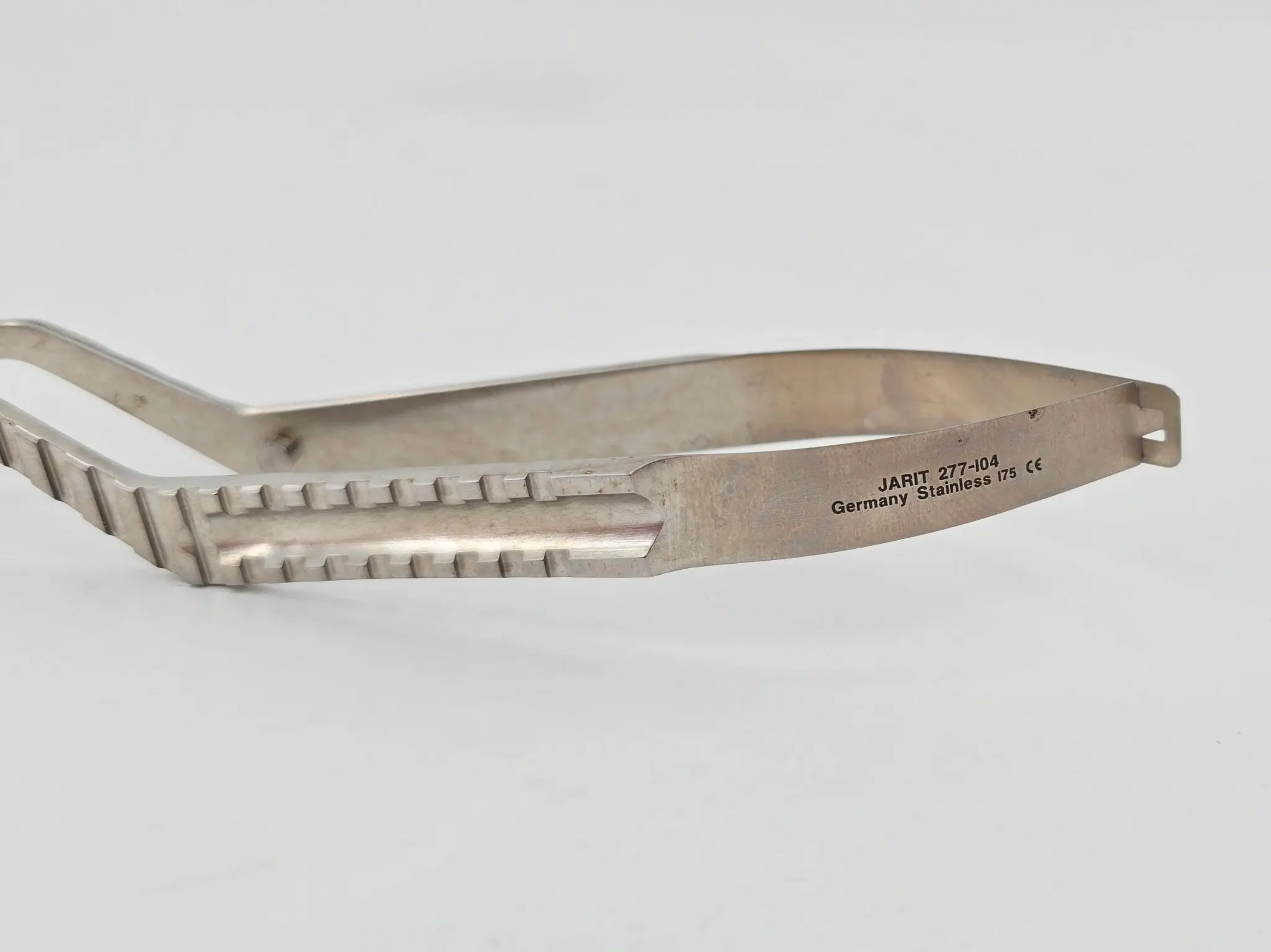 Jarit 277-104 Yasargil Scissors Bayonet Handle Curved 7.5mm Micro Blade ENT 9" - Image 2