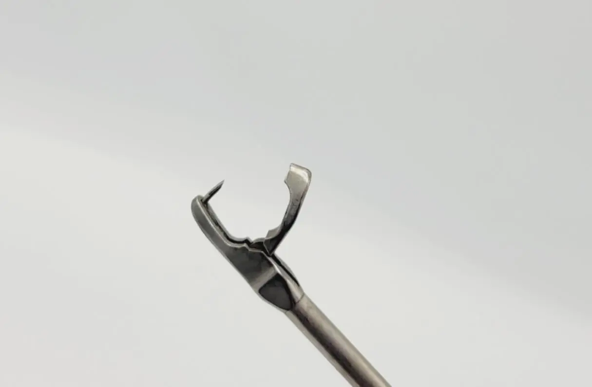 Linvatec 18.1009 Shutt Slotted 4mm Punch Curved Right Arthroscopy 9" - Image 2