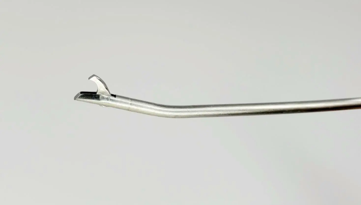 Linvatec 2.1639 Shutt Square Trimmer 15° Up Arthroscopy Blunt Tip Forceps 9-1/8" - Image 3