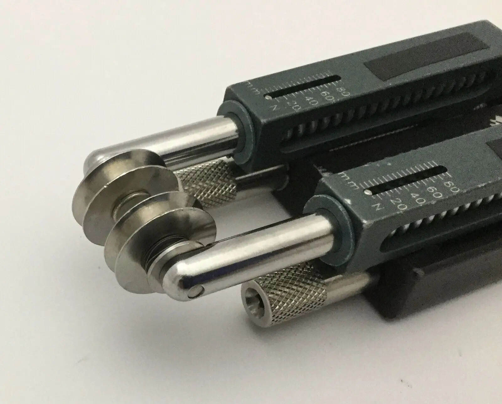 Linvatec C9050 Arthroscopy Stress Equalization Graft Tensioner - Image 3