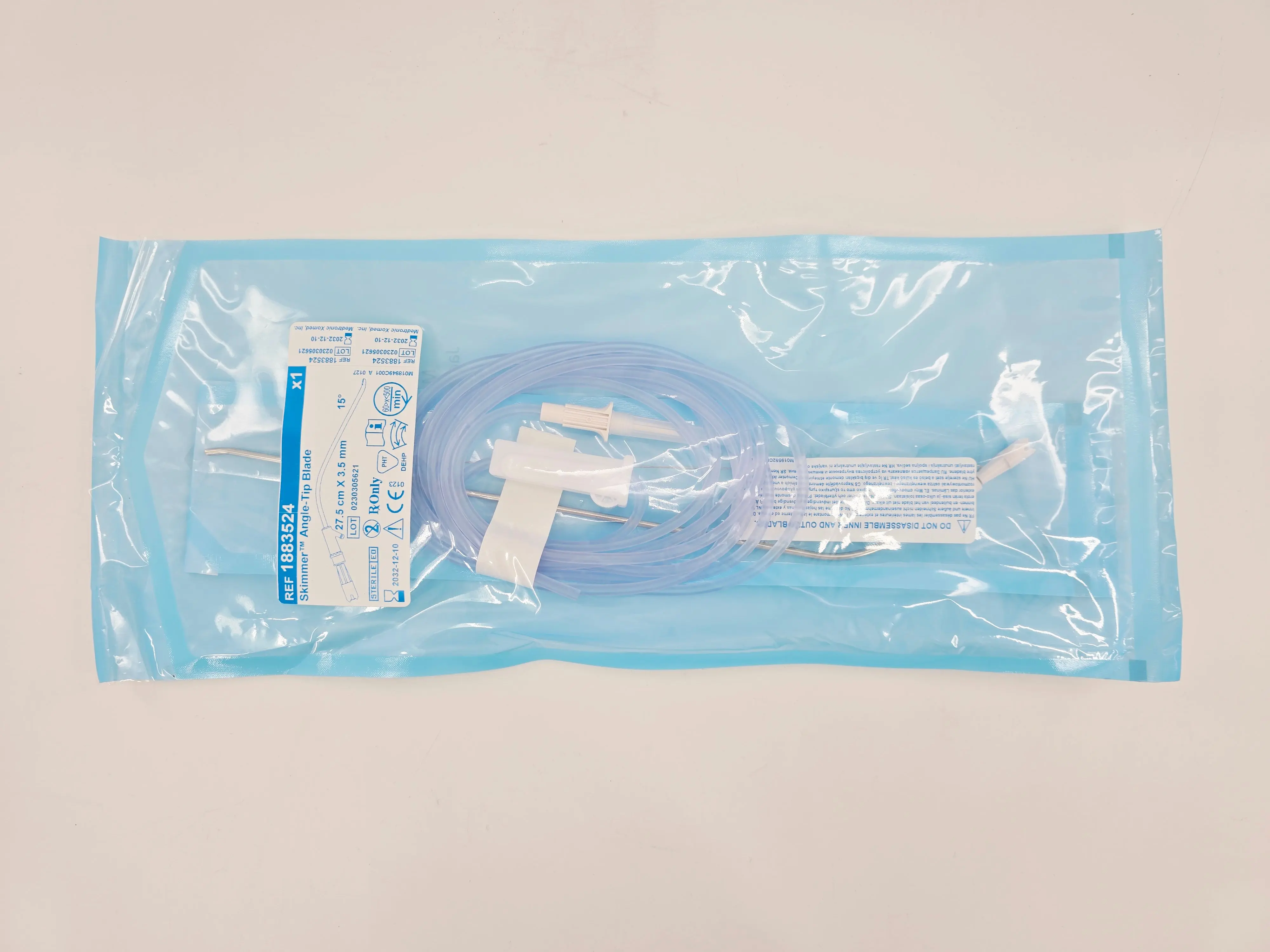 Medtronic 1883524 Skimmer Angle-Tip Blade 27.5cm x 3.5mm 15° EACH - Image 2
