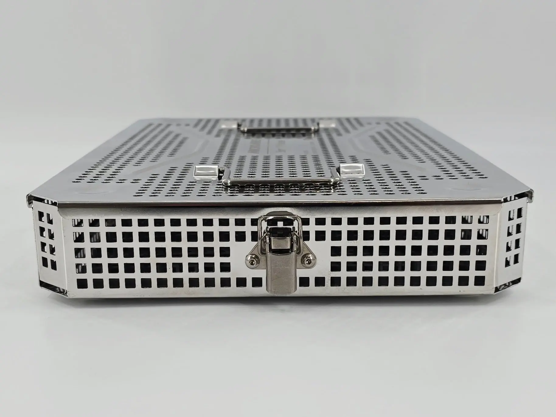 MicroAire 83040 SmartRelease Sterilization Case 15-3/4" x 10-1/4" x 2-1/4" - Image 5