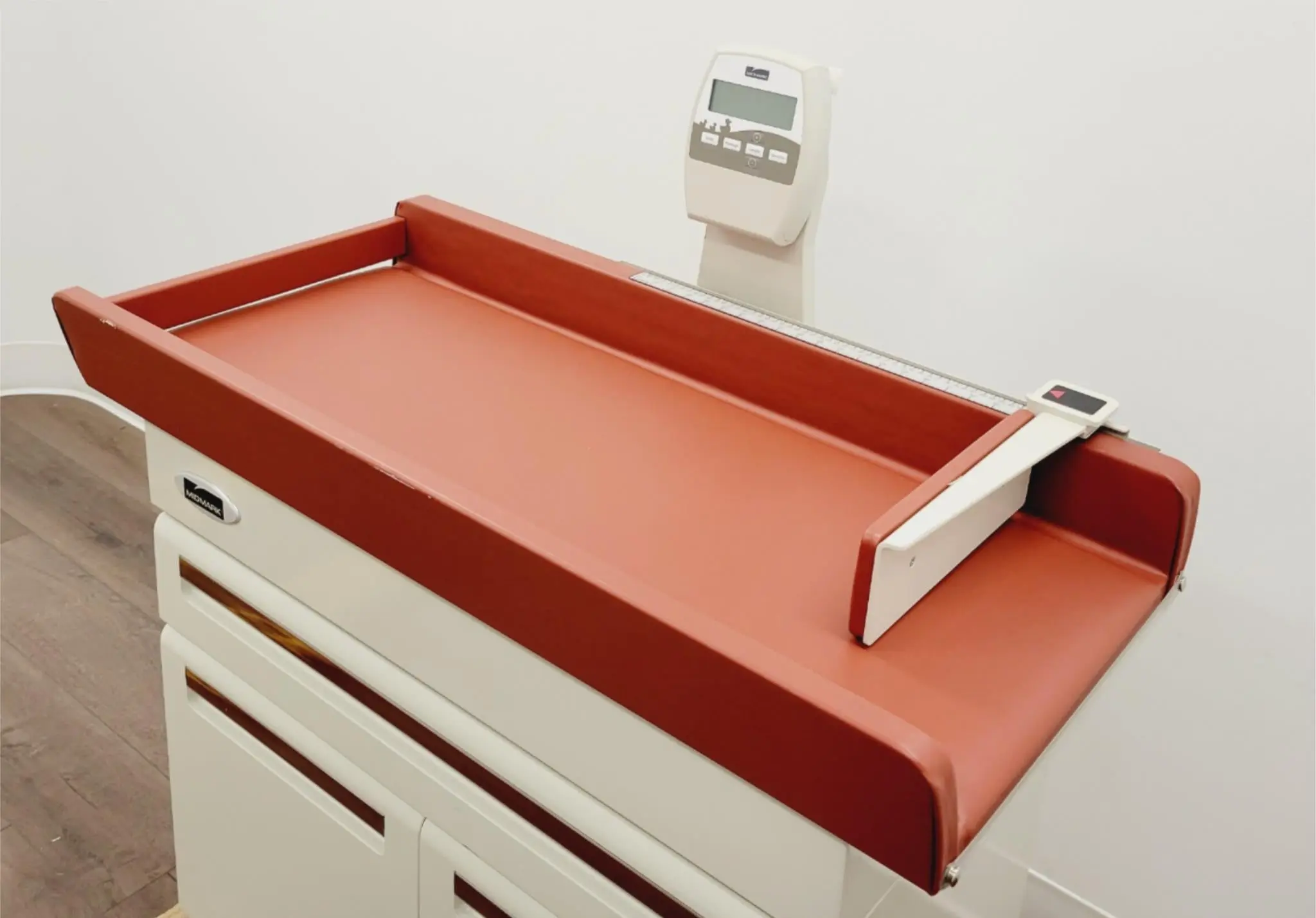 Midmark 640 Pediatric Examination Table 40 Lb. Capacity Scale Cranberry - Image 5