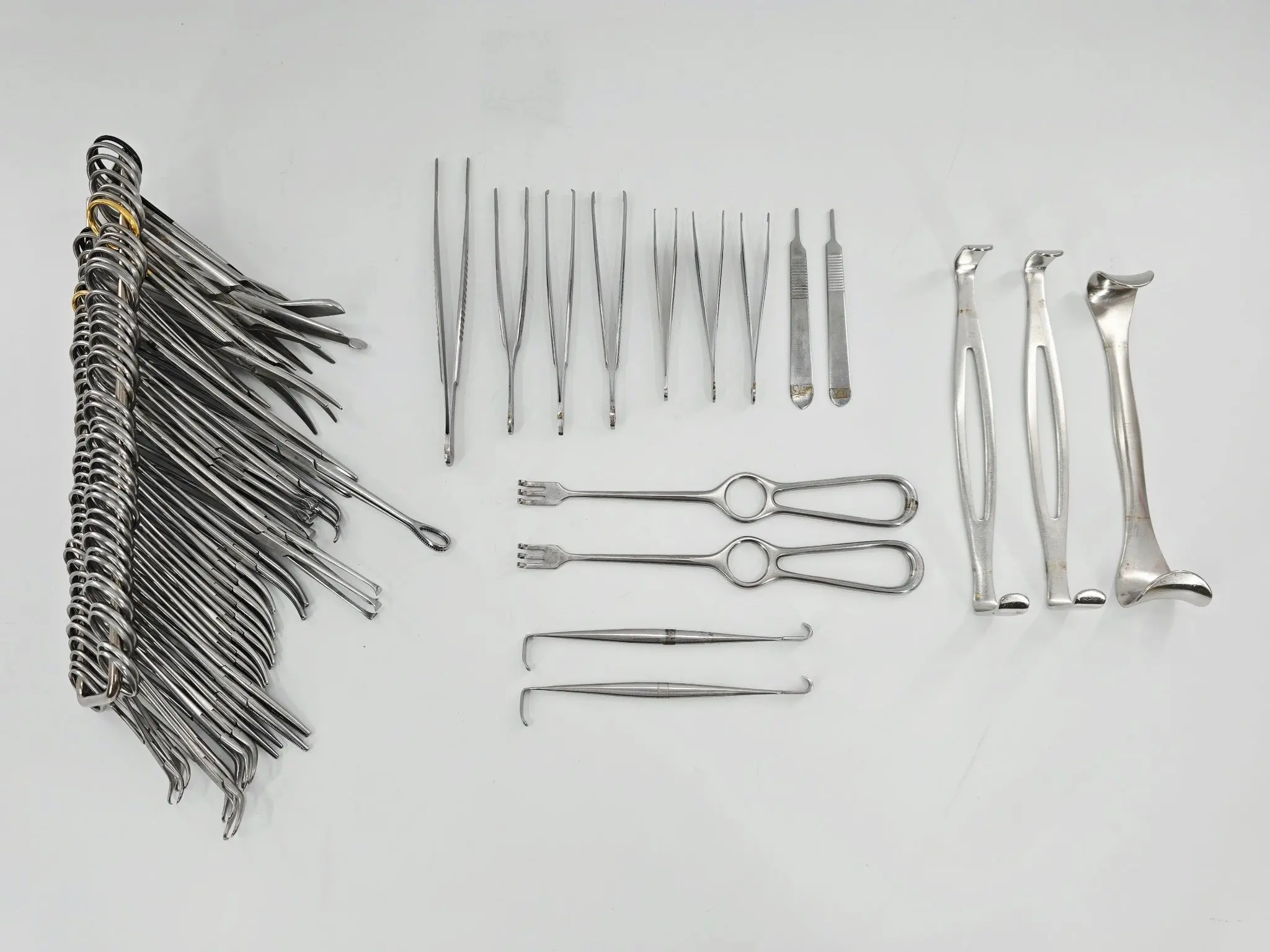 Minor Surgery Instrument Set w/ Sterilization Container 60-Piece Aesculap Konig - Image 3