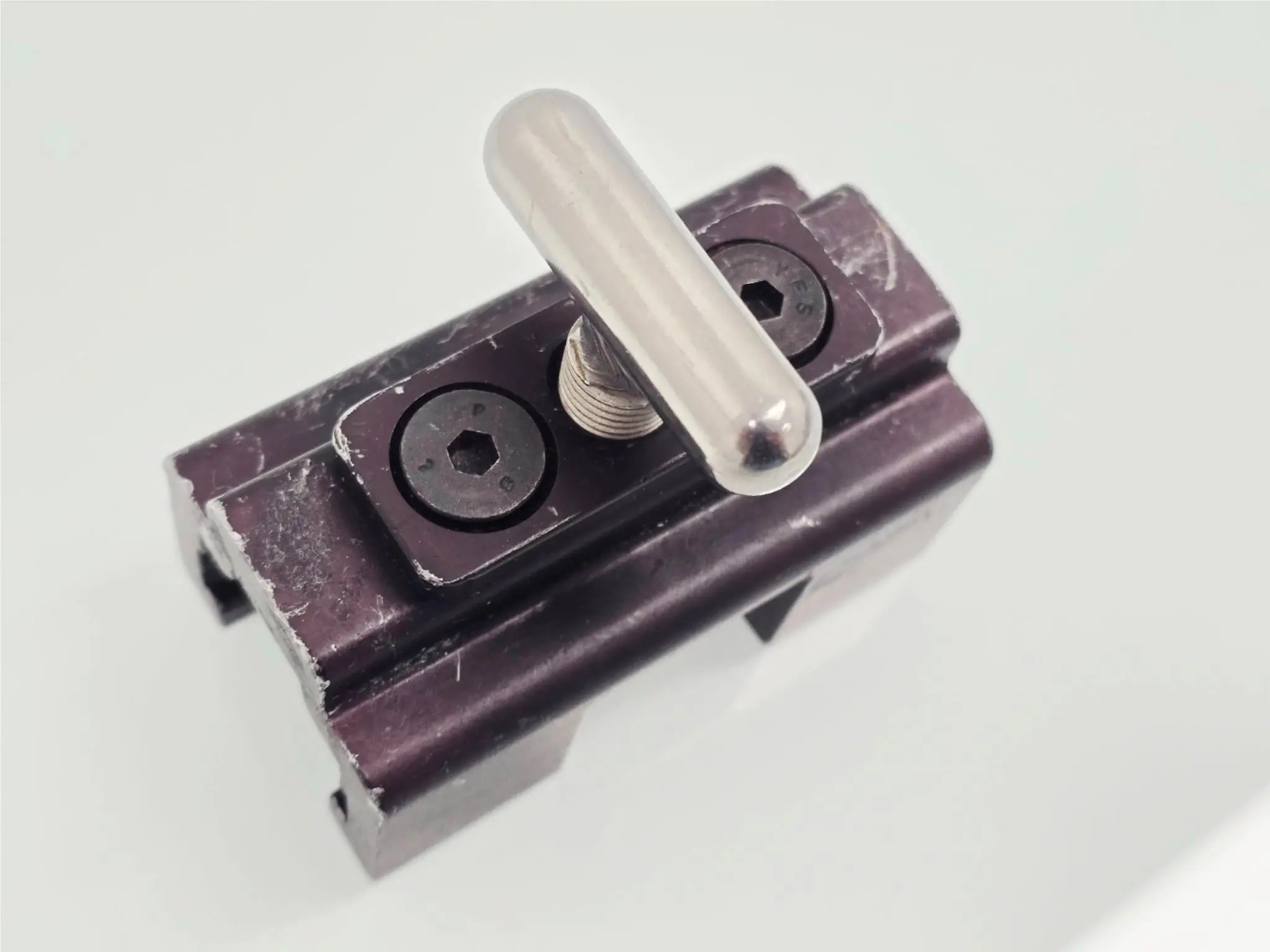 Mizuho OSI Surgical Table Side Rail Clamp T-Handle Mount - Image 4