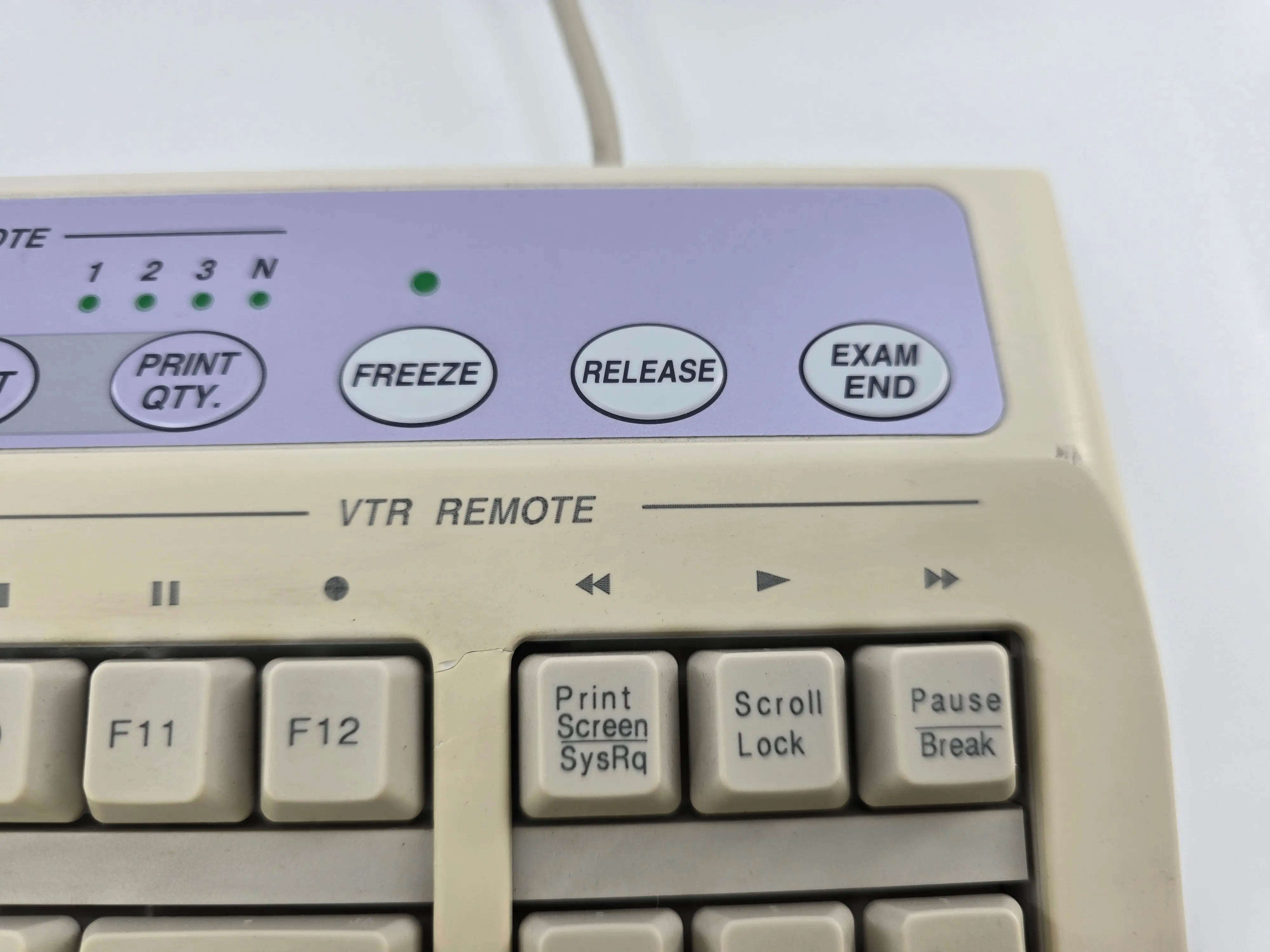 Olympus MAJ-845 USB Endoscopy Keyboard for CV-160 EVIS EXERA System Used Discolored - Image 4
