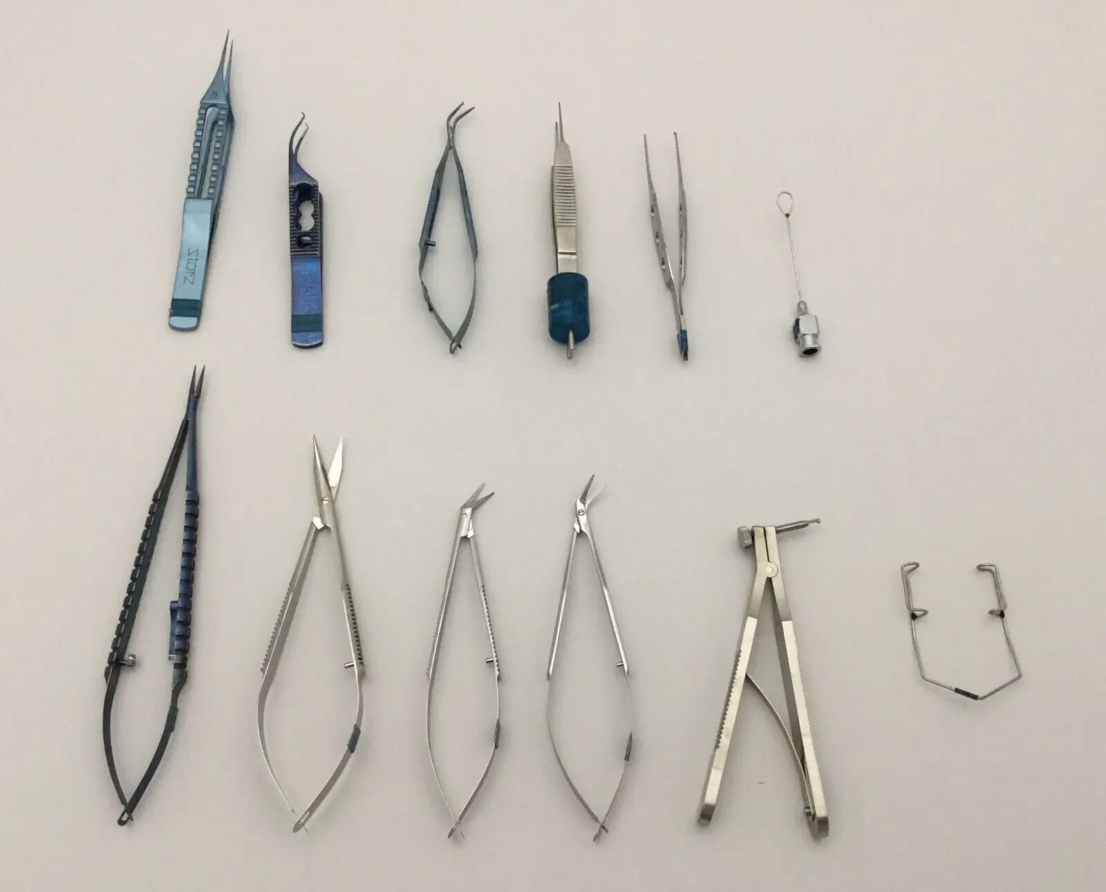 Ophthalmic Surgical Instrument Set with Case Inner Tray & Liners 13 Piece Set - Image 2
