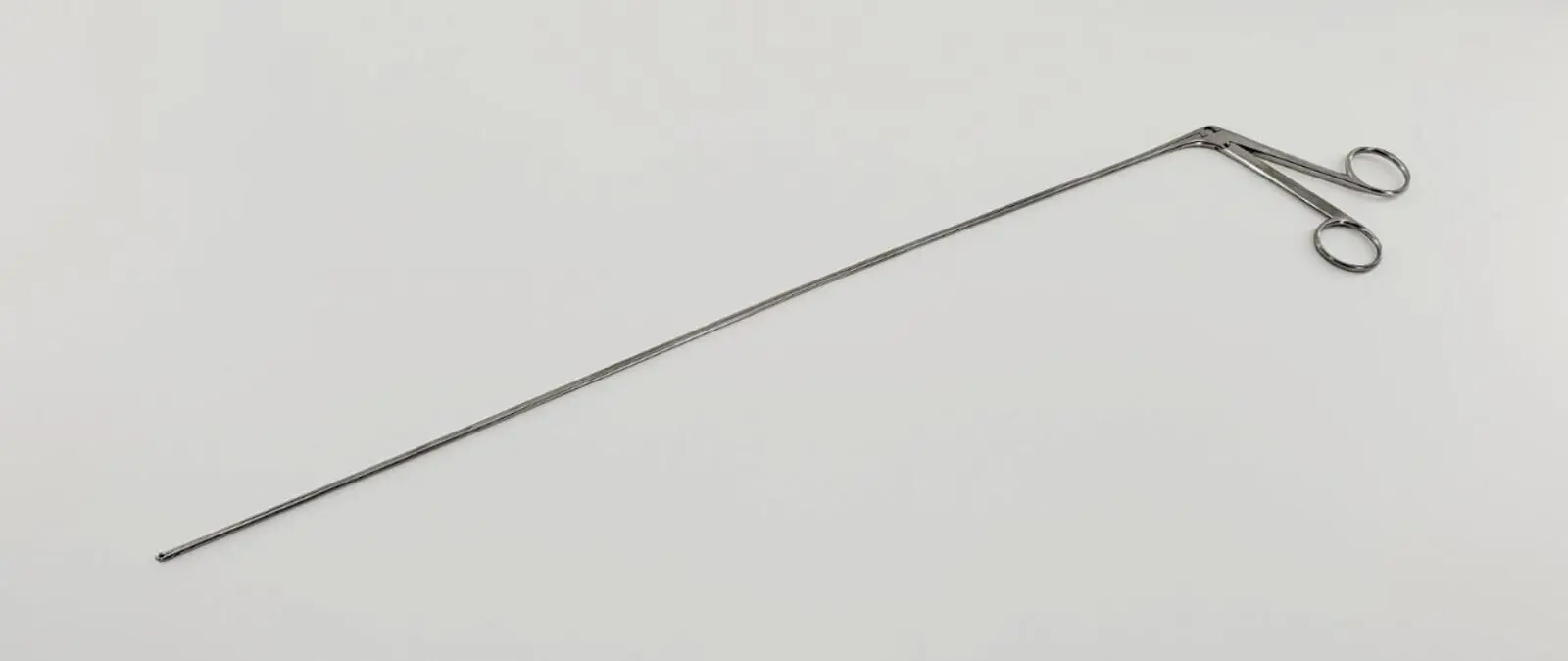 Pilling 50-5123 Sam Roberts Laryngeal Cup Forceps 2mm Angled 22" - Image 2