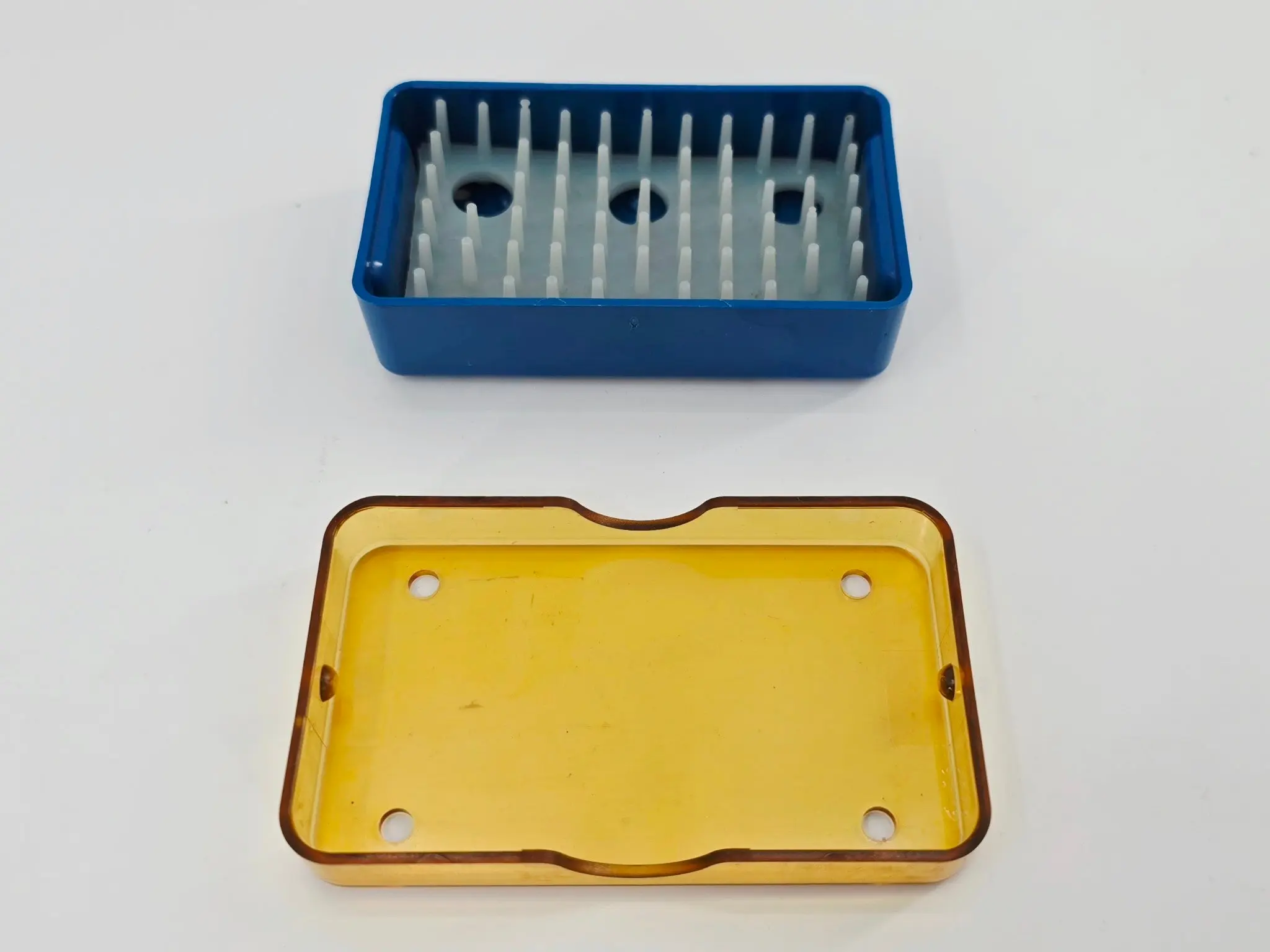 PST Mini Sterilization Tray w/ Lid 3" x 1-3/4" x 3/4" - Image 2