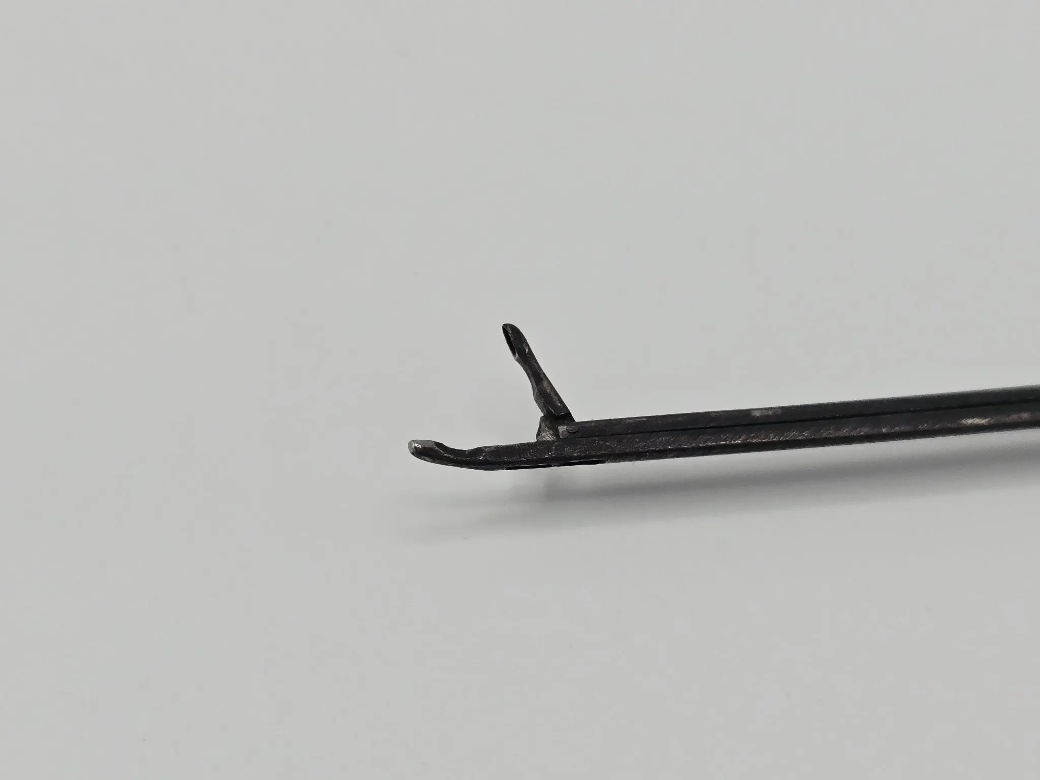 Richards 13-1025 Left Curved Cupped Forceps 4mm Jaw ENT Instrument - Image 3