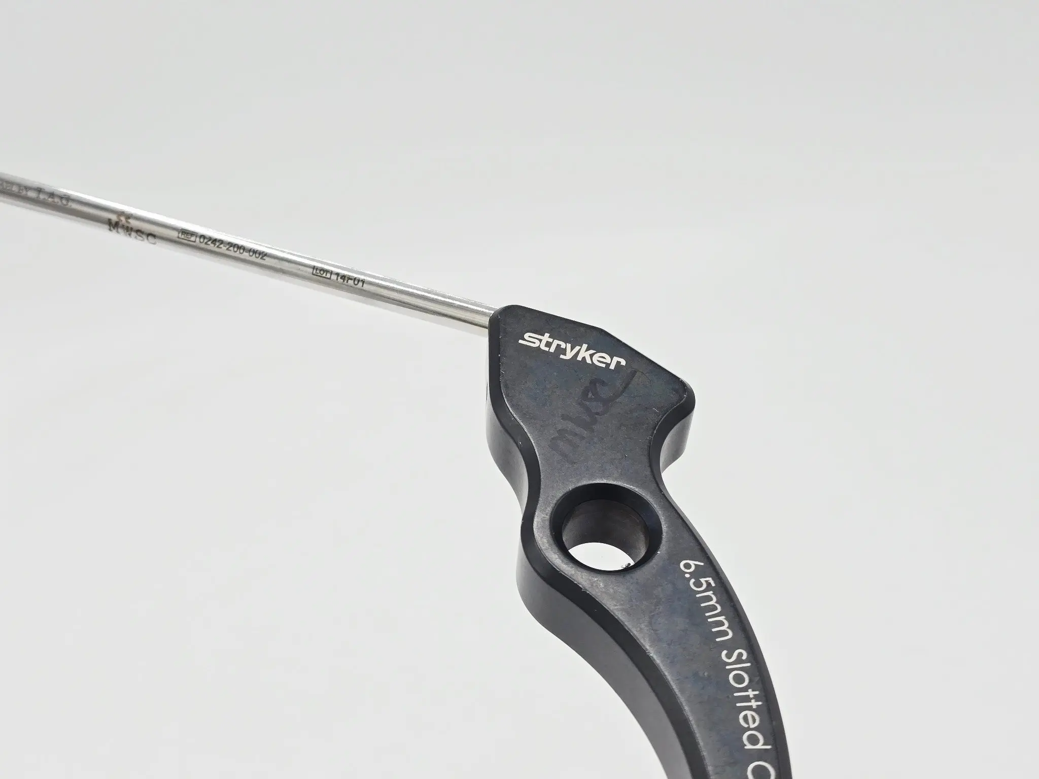 Stryker 0242-200-002 Hip Arthroscopy Cannula 6.5mm - Image 2