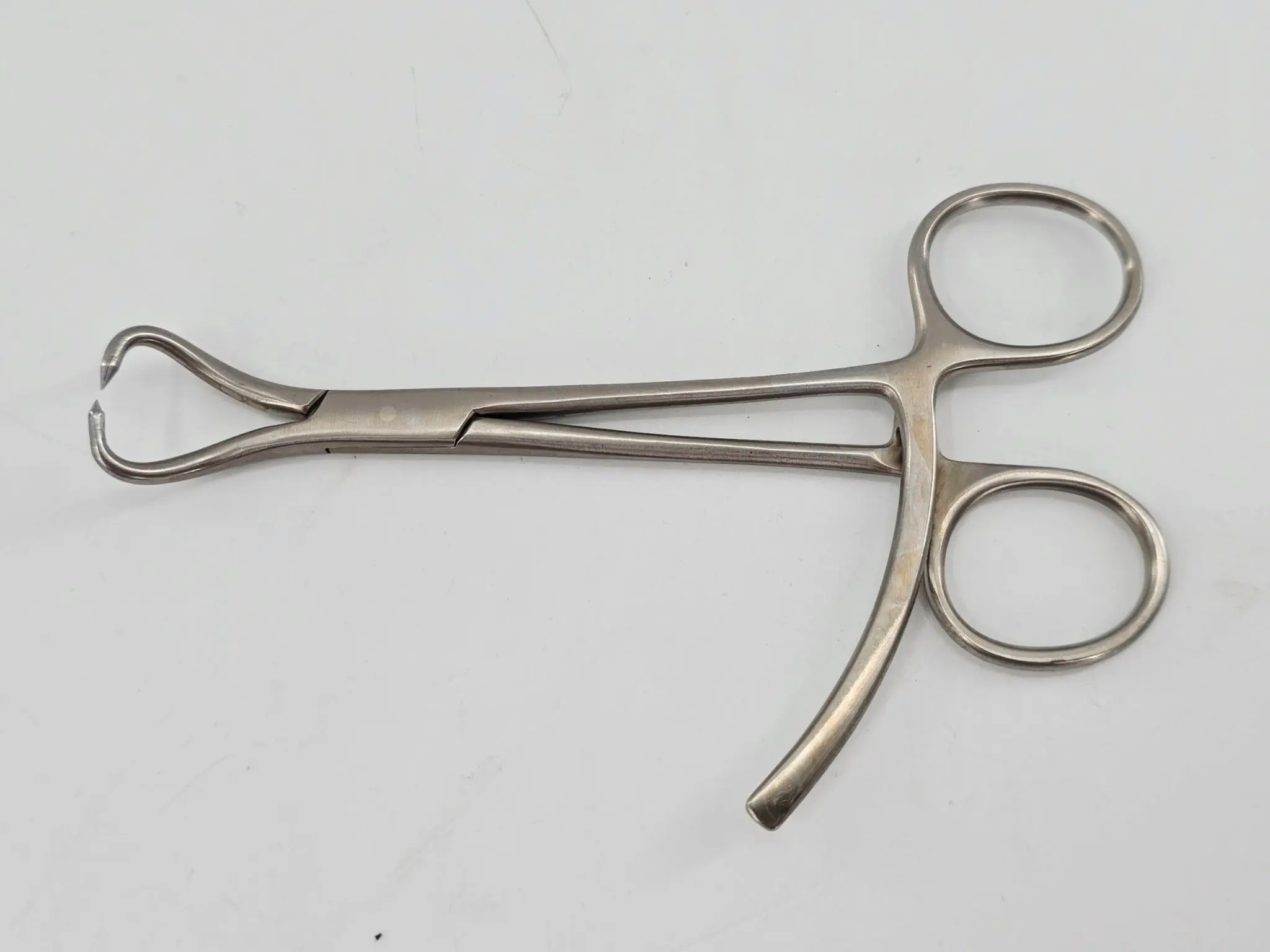 Stryker 702926 Small Bone Reduction Forceps w/ Points & Ratcheting Handle 5-1/8" - Image 2
