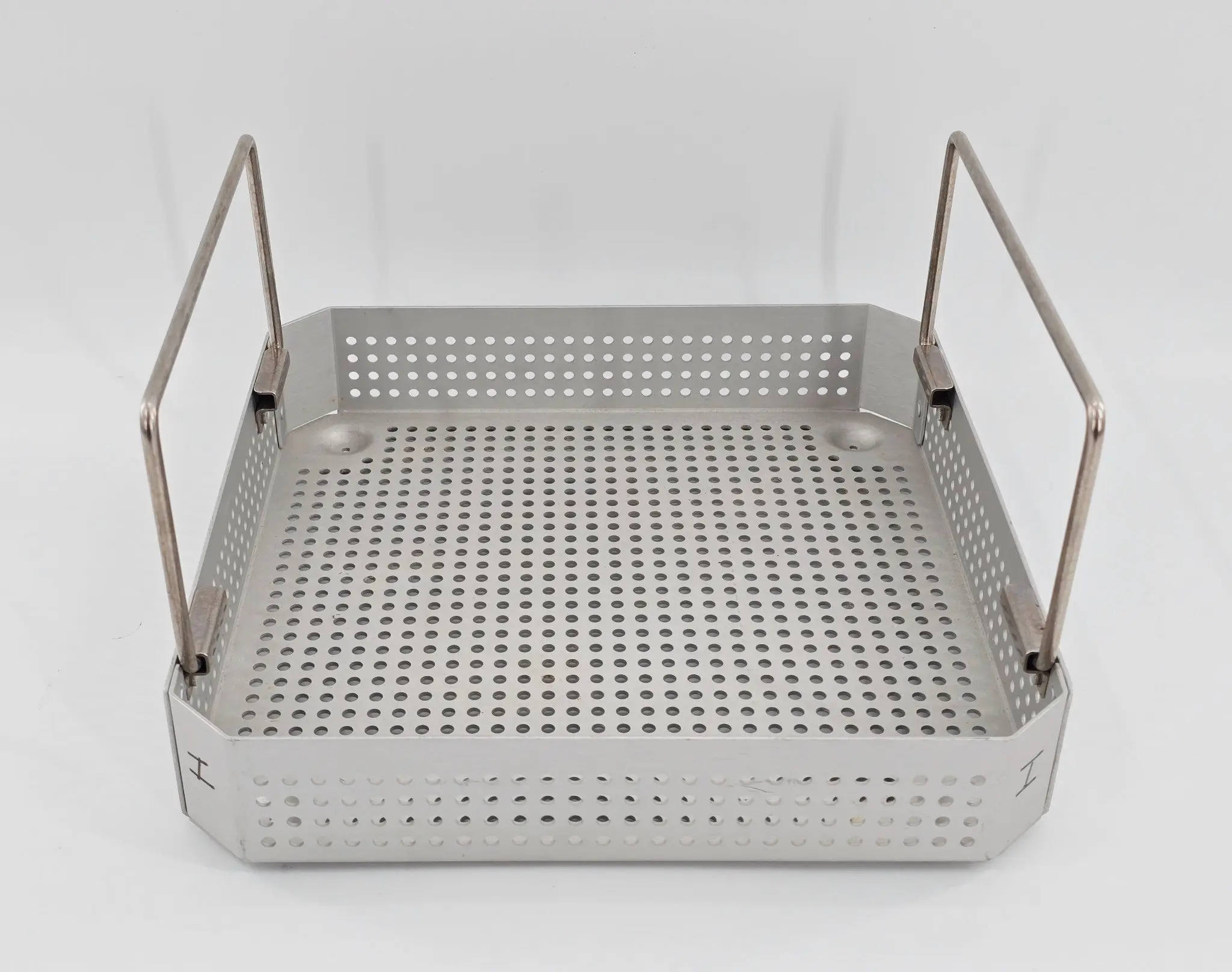 Surgical Instrument Case Surgical Instrument Sterilization Case with Handles 10 x 10 x 2 - Image 2