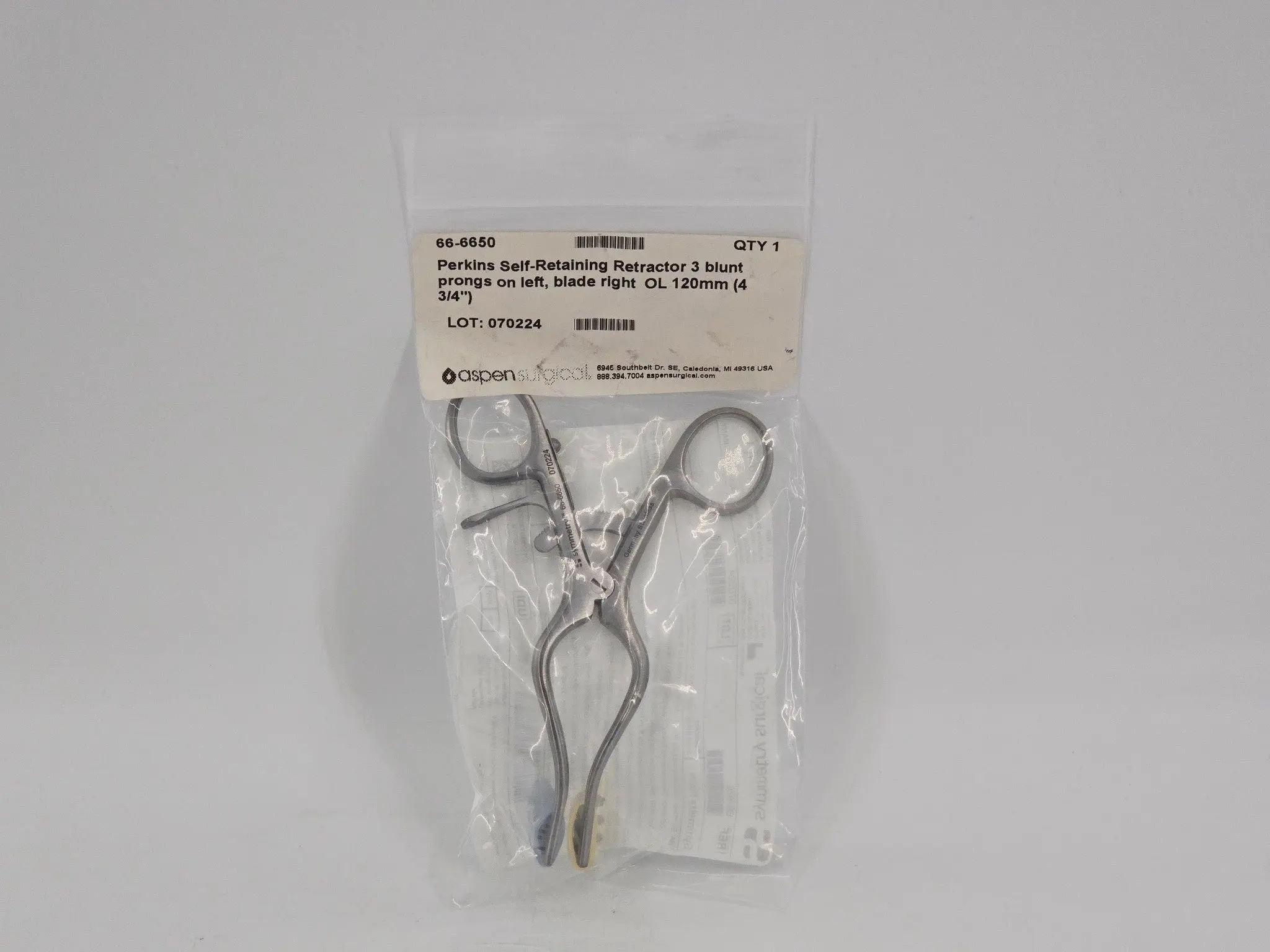 Symmetry Surgical 66-6650 Perkins Self-Retaining Retractor - Image 2