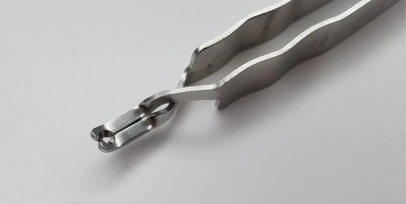 Synthes 319.97 Orthopedic Self Holding Forceps 3-1/2" - Image 3