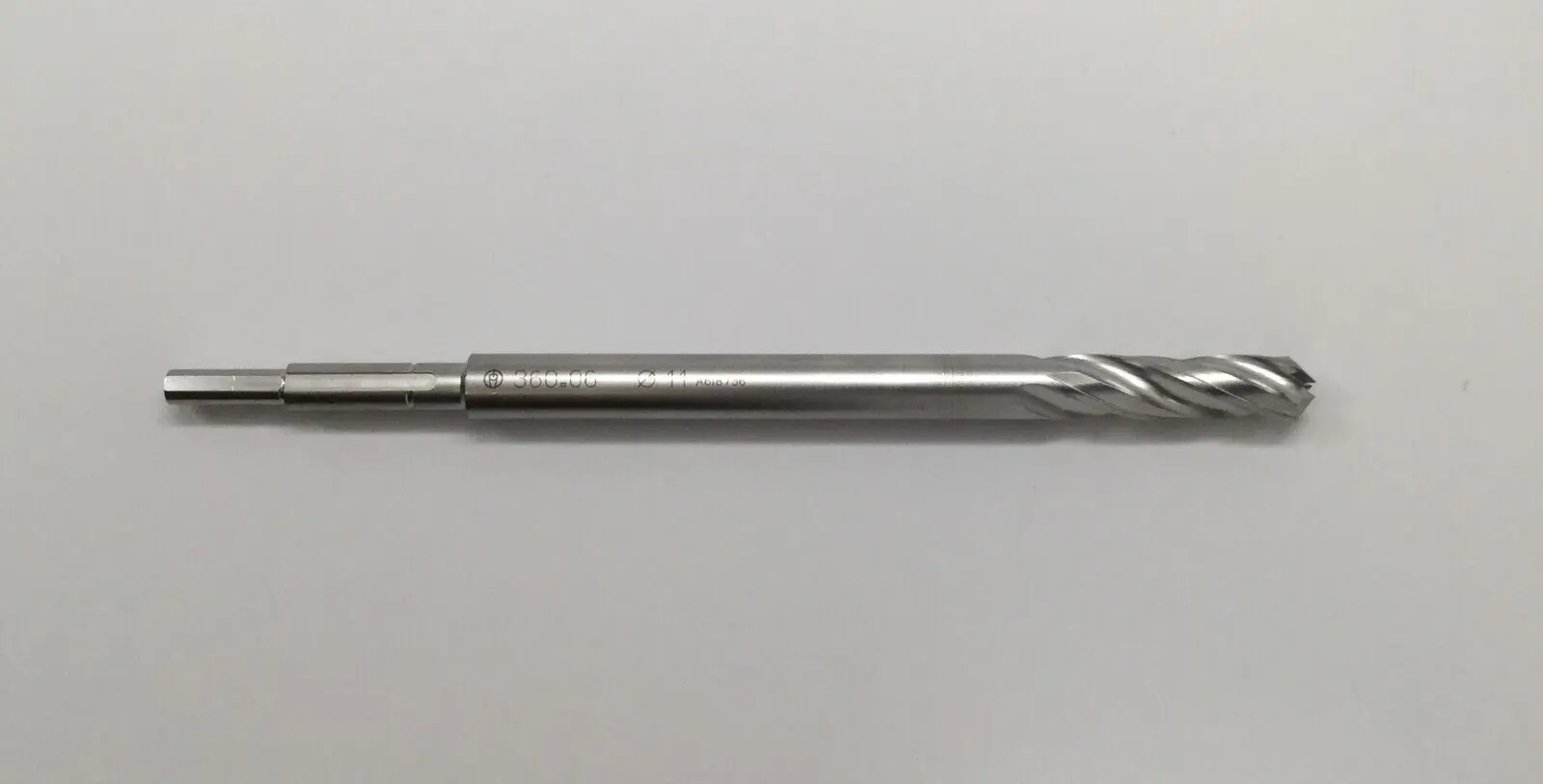 Synthes 360.06S 11mm Cannulated Surgical Drill Bit 190mm - Image 2