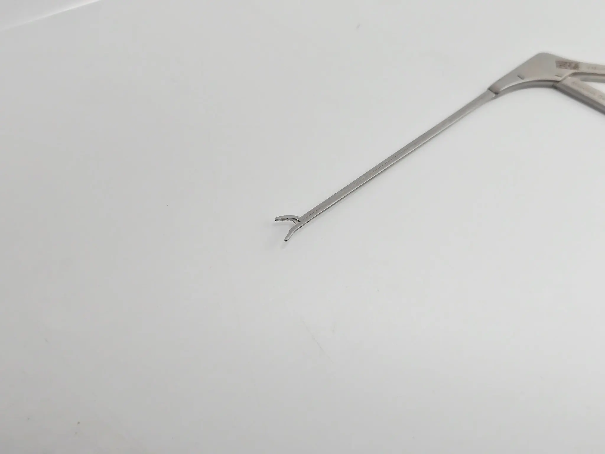 V. Mueller AU18200 McGee Wire Crimping Forceps Delicate 3" ENT - Image 3