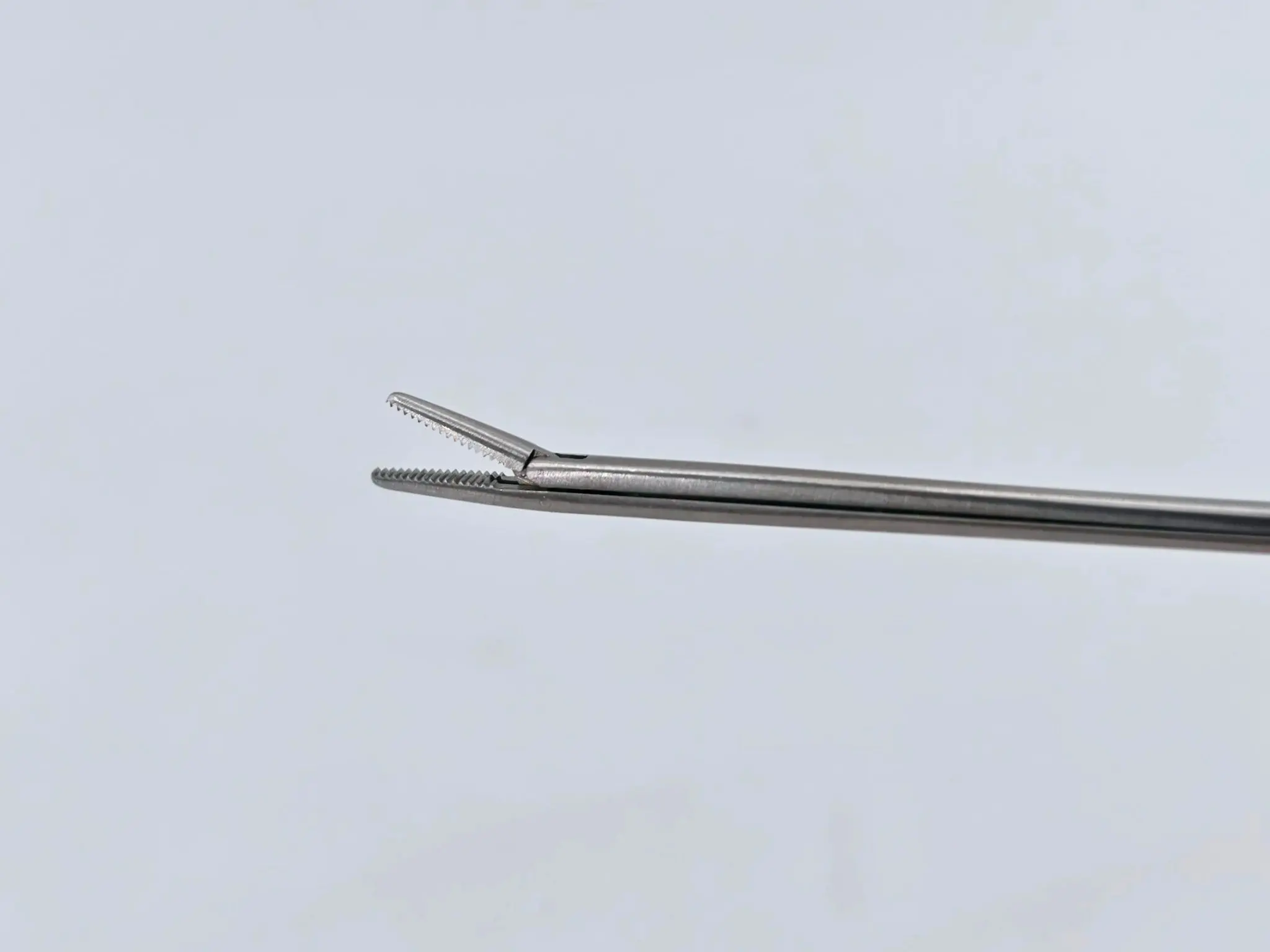 V. Mueller AU6180 Noyes Alligator Type Forceps Fine Delicate Serrated ENT 5-1/8" - Image 4