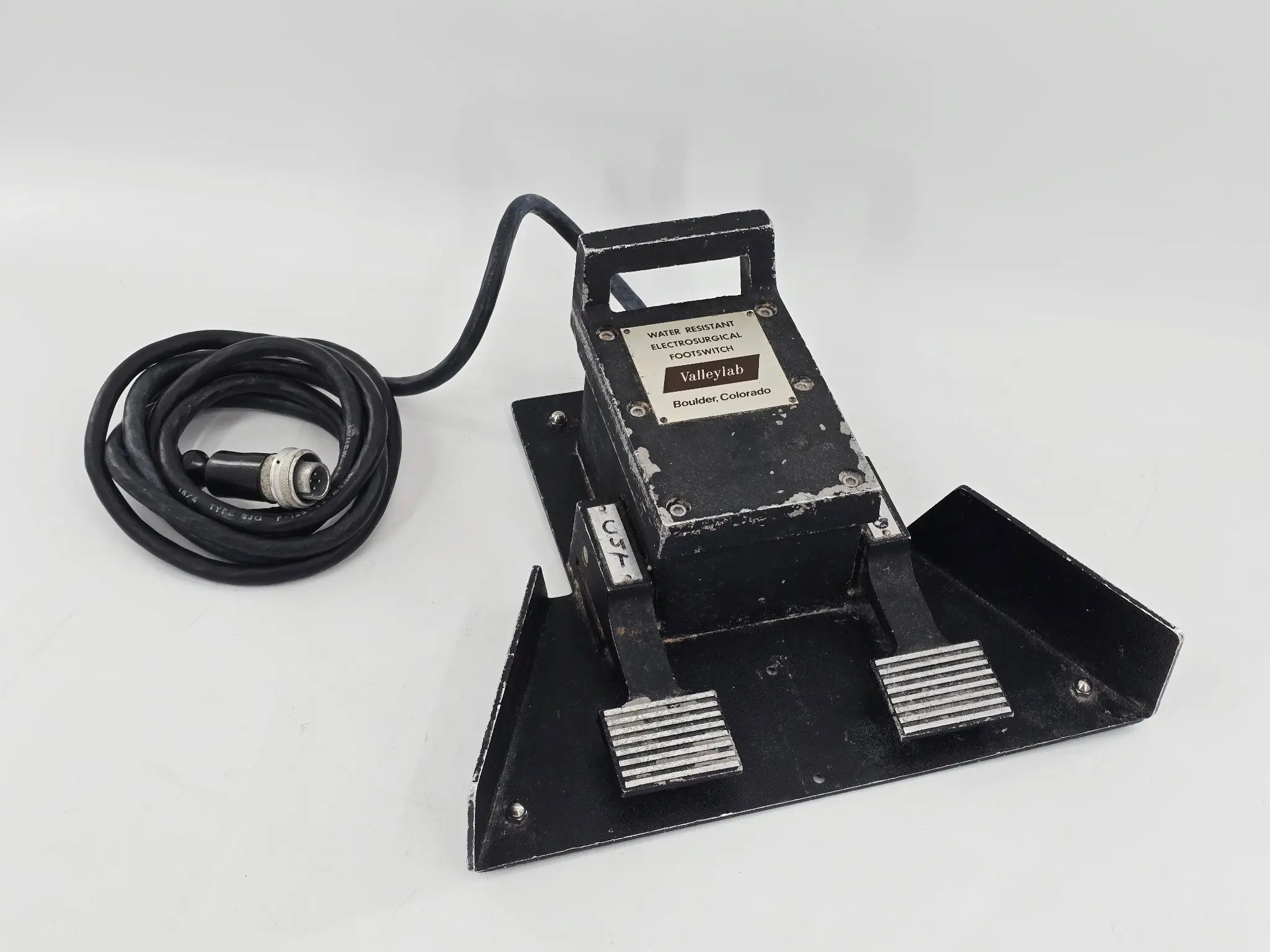 Valleylab SurgiStat II Surgical Control Unit w/ Footswitch & Cable Set - Image 8